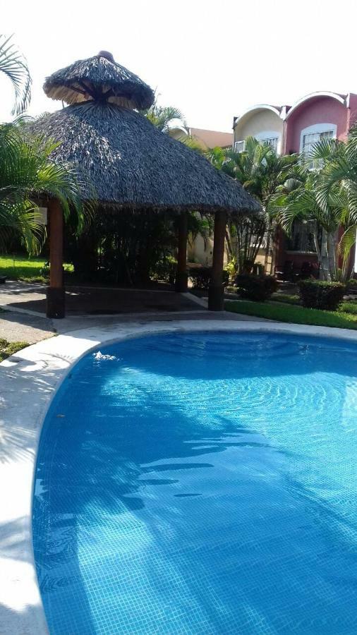 Casa Con Alberca!! Ixtapa Zihuatanejo Apartment Exterior photo